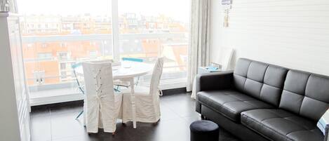 Apartment | Living room