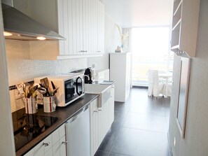 Apartment | Private kitchen | High chair - Ysera I 0915 With Central Location (Nieuwpoort)