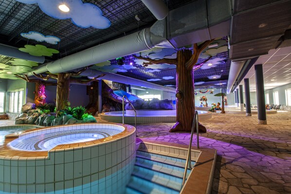 House | Pool | Outdoor pool, a heated pool