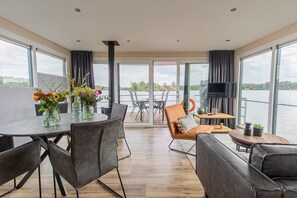 Living room - Houseboat in Netherlands Near Holiday Park (Well)