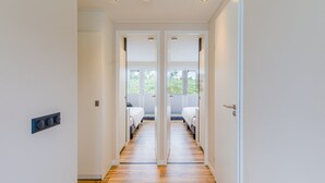 บ้านเคลื่อนที่ | ฝ่ายต้อนรับ