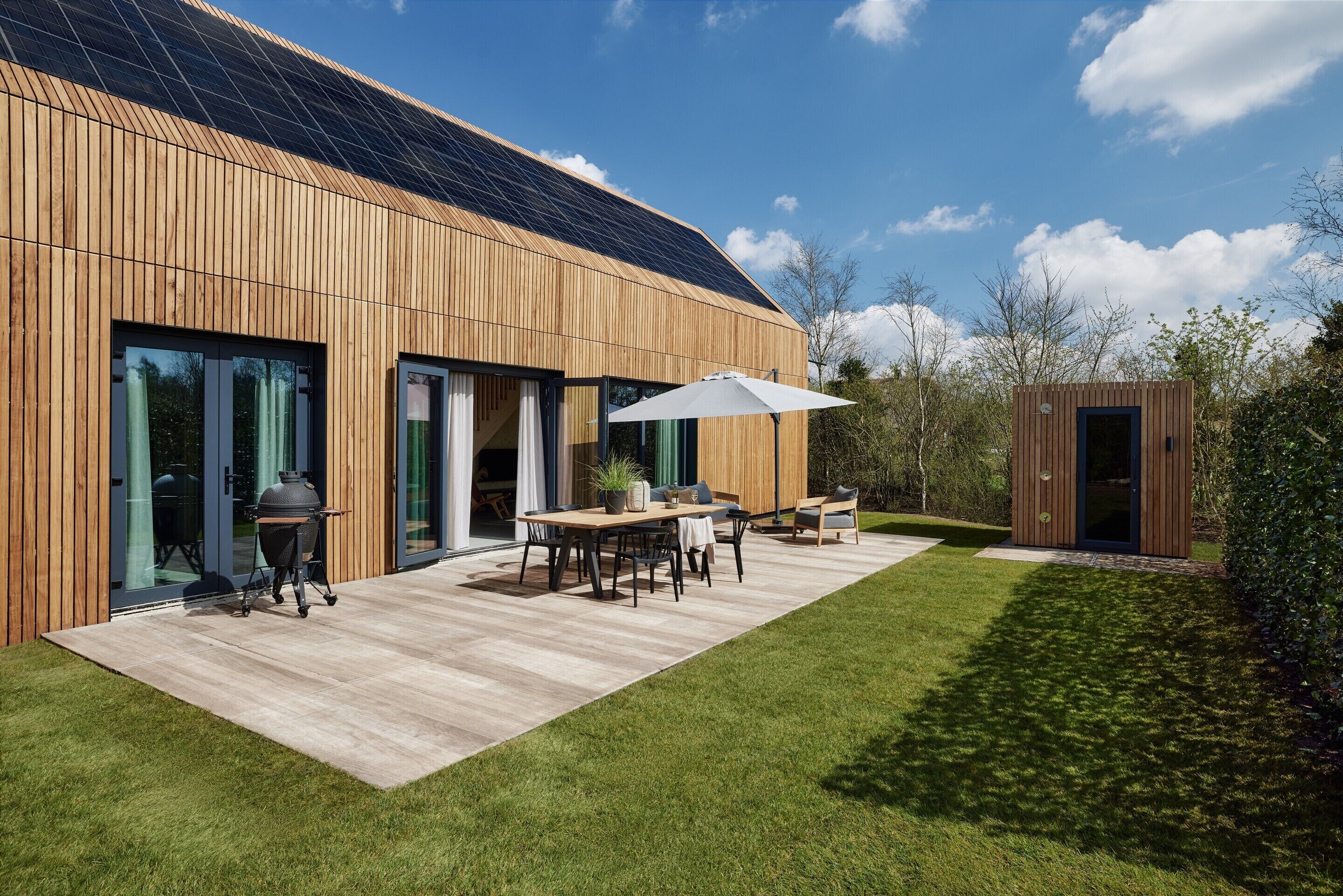 House | Outdoor dining