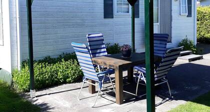 Pet-free Chalet With Green Garden, in Friesland
