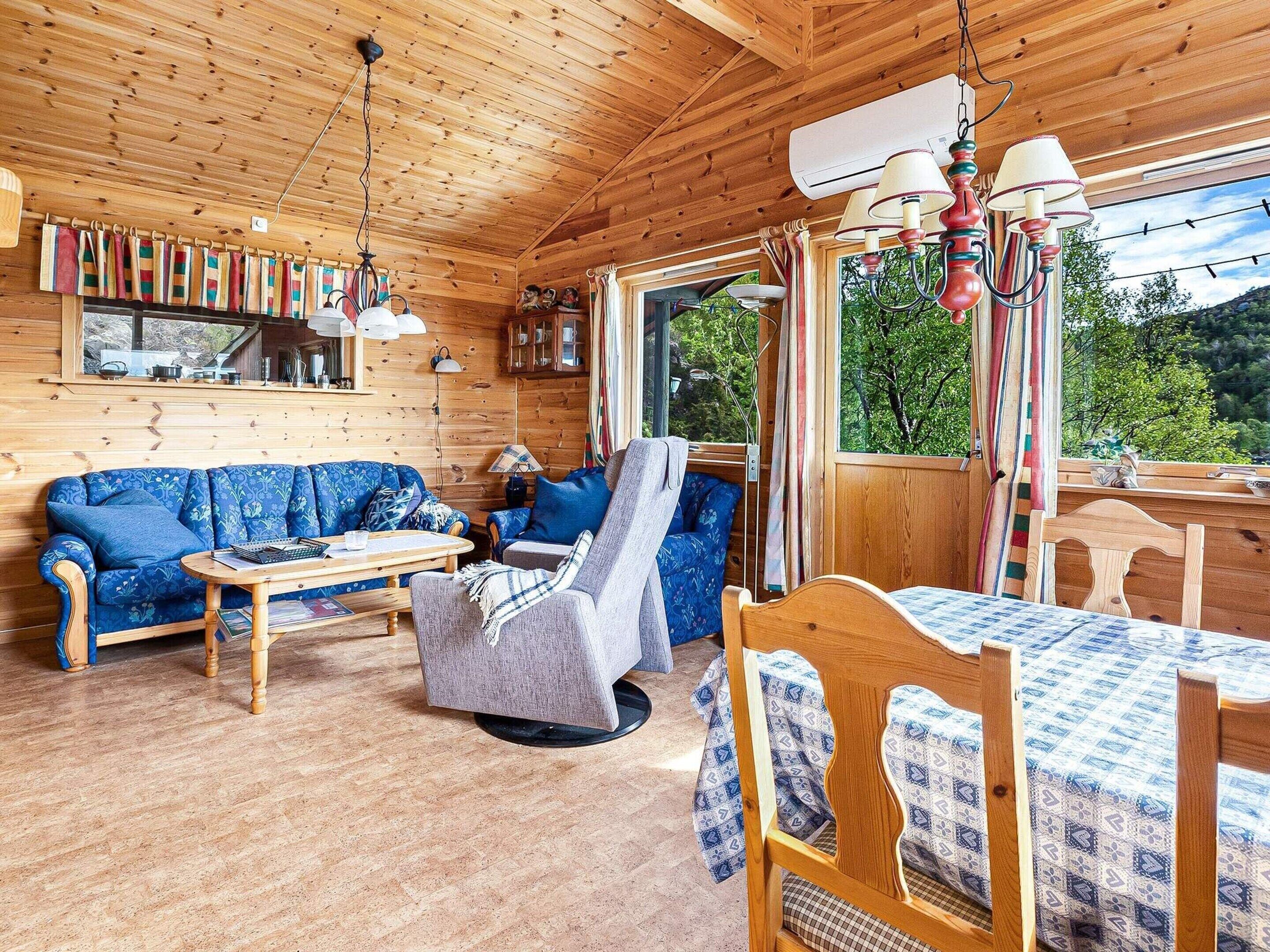 House | Dining