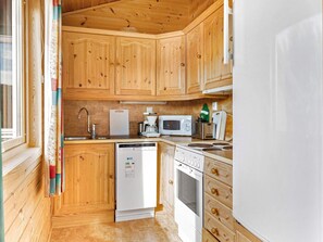 House | Private kitchen - 6 Person Holiday Home in Anneland-by Traum (Gulen)