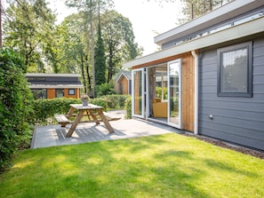 Chalet | Exterior - Modern House With Roof in Rhenen (Rhenen)