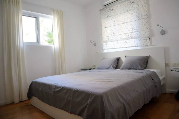 2 chambres, fer et planche à repasser, Wi-Fi, literie fournie