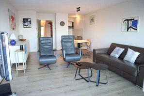 Apartment | Living area