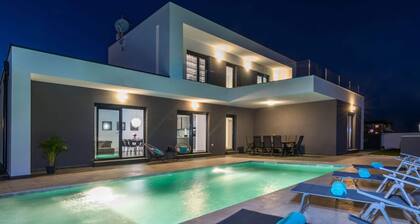 Villa Ella Comfortable Holiday Residence