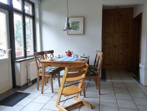 Dining - at the Organic Farm Angus-hof (Stakendorf)