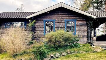 House | Bahagian luar