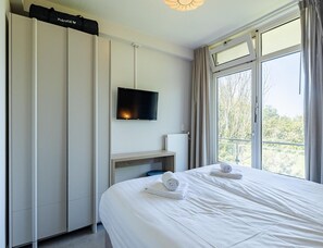 Apartment | 1 bedroom, bed sheets - Coastal Escape w/ Sauna (Zoutelande)