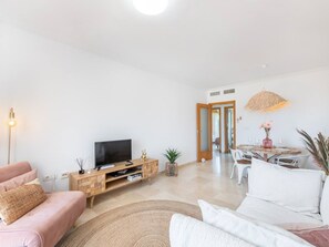 Apartment | Living area - Penthouse With Terrace and sea Views (Casares)