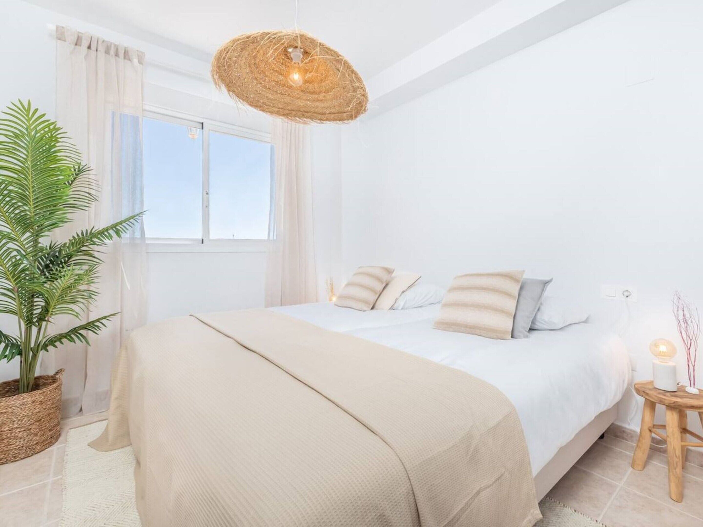 Apartment | 2 bedrooms, individually furnished, bed sheets