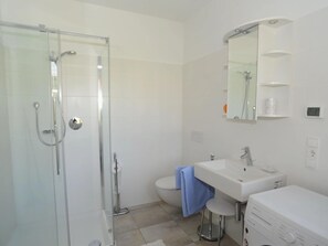 Apartment | Bathroom - Juzer at the Urbanhof (Bolzano)