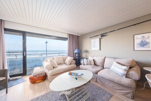 Apartment | Living area