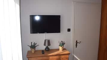 House | 2 bilik tidur, dilengkapkan perabot secara berasingan, cadar katil