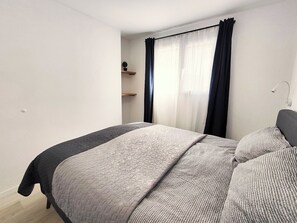 1 bedroom, WiFi, bed sheets - Apartment with one bedroom. (Zagreb)