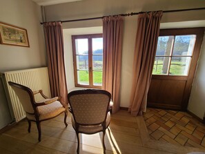 Living room - Lovely Holiday Home in Orval With Garden (Florenville)