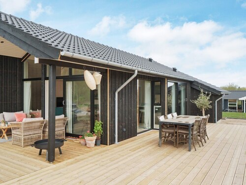5 Star Holiday Home in Horve