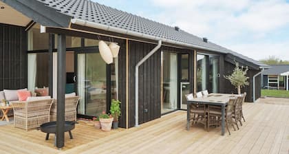 5 Star Holiday Home in Horve