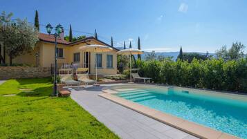 Cottage | Piscina | Piscina all'aperto