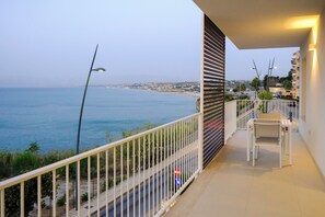 Luxury Condo, Sea View | Balcony view