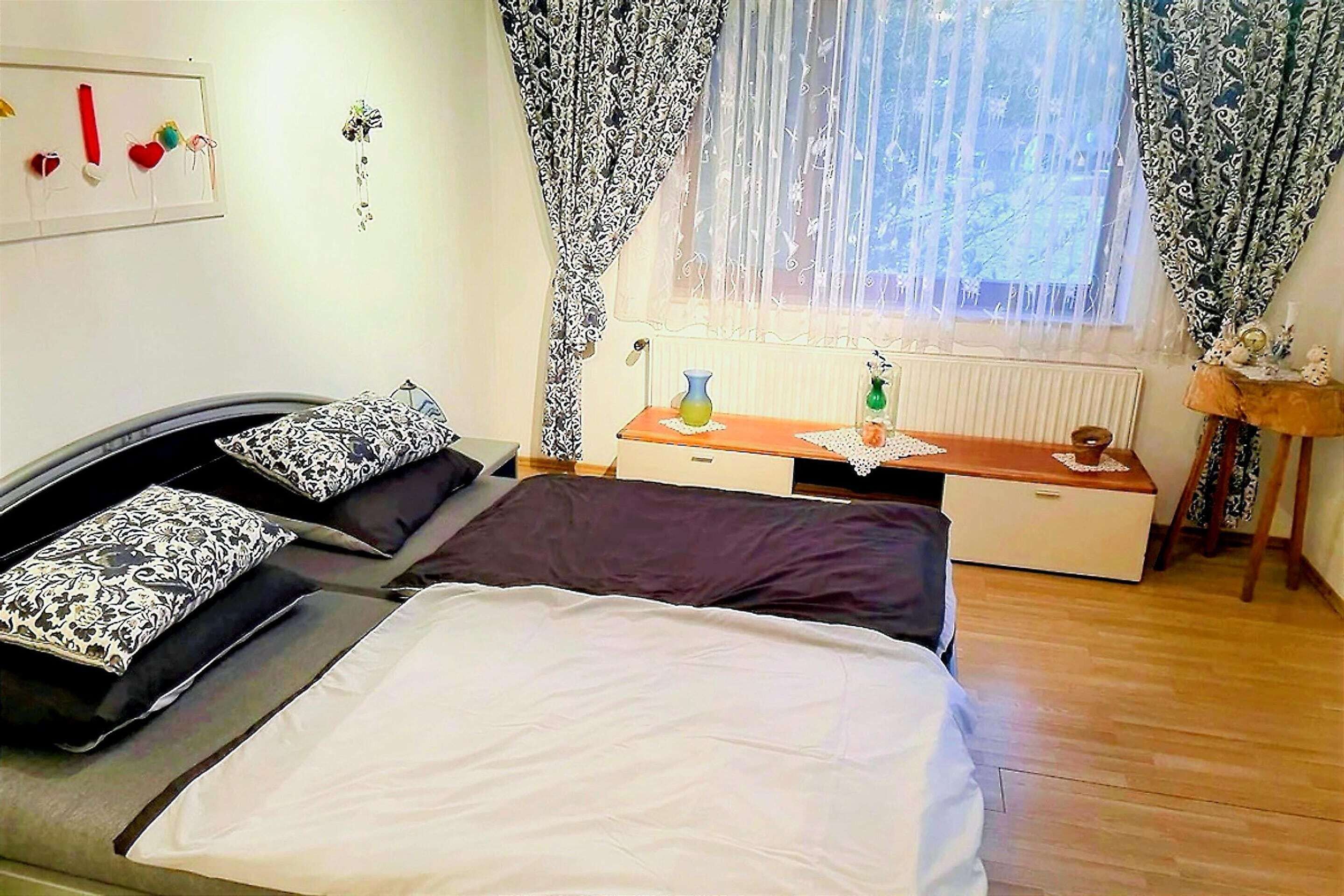 Apartment | 3 bedrooms, bed sheets