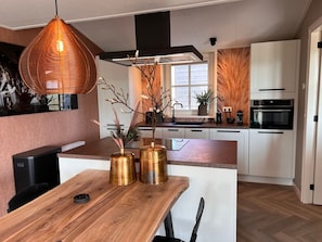 Villa | Private kitchen | Electric kettle, highchair - Villa in Wieringer Near the Wadden Sea (Hippolytushoef)