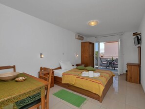 Apartment - Apartments Villa Juric - Studio Apartment With Balcony - 2 (Baska Voda)