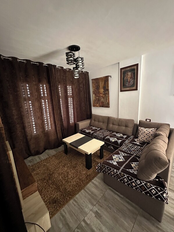 Living area - Luxury apartment with great location and pool view (Sharm El-Sheikh)