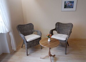 Living area - Holiday Apartment Sunflower (Marpingen)