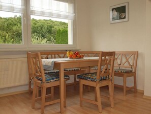 Dining - Holiday Apartment Sunflower (Marpingen)
