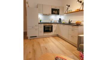 Ferienhaus | Eigene Küche | Kühlschrank, Ofen, Herdplatte, Geschirrspüler