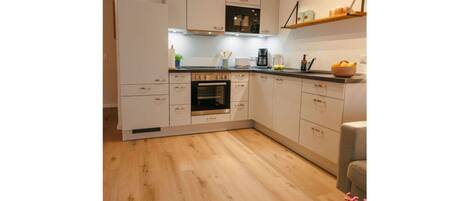 House | Private kitchen | Fridge, oven, stovetop, dishwasher