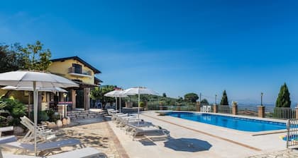 Belvilla by OYO Villa Casetta