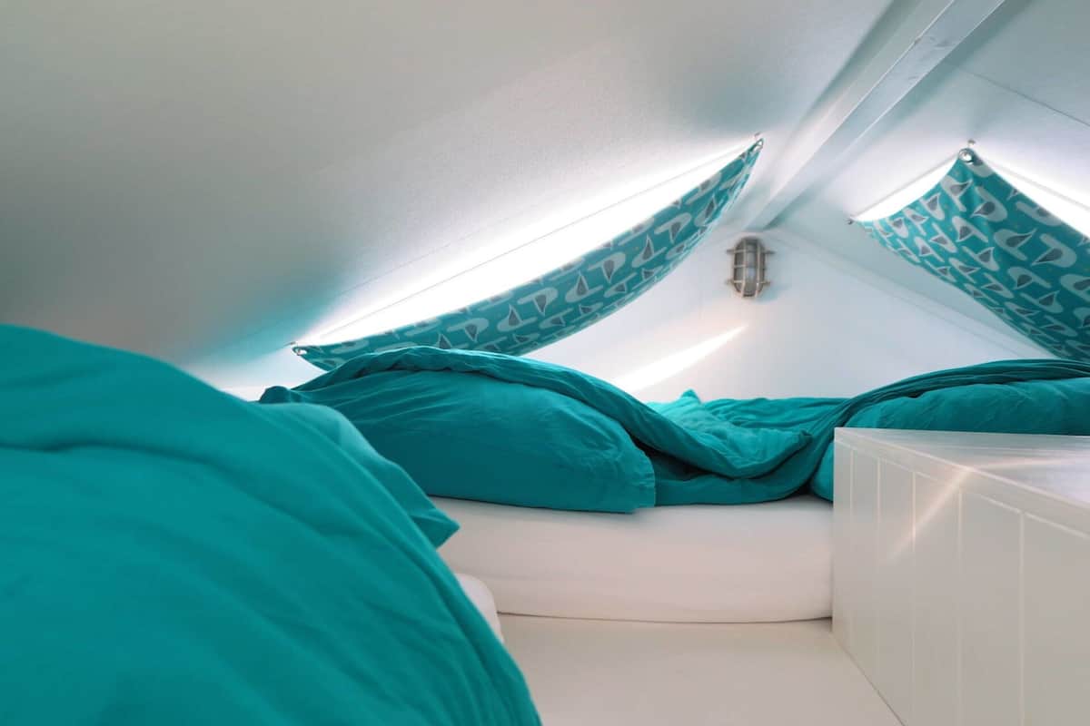 Huis | 2 slaapkamers, individueel gemeubileerd, beddengoed