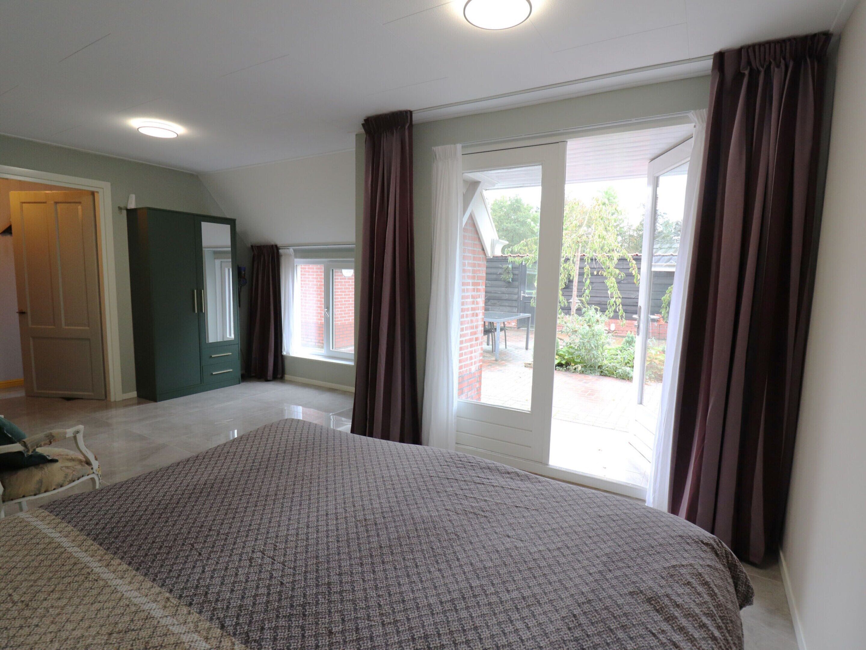 1 bedroom, individually furnished