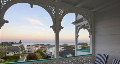 Sea View and Design Comfortable Vacation Home