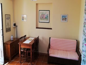 Apartment | Living room - Belvilla by OYO Holiday Home on a Farm in Anghiari (Anghiari)