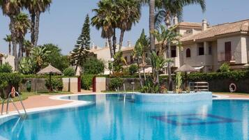 House | Pool | Outdoor pool