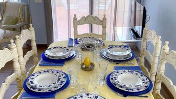 House | Tempat makan