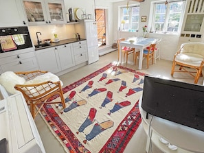 House | Private kitchen - 4 Star Holiday Home in Skillinge (Skillinge)