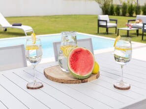 Dining - Modern Holiday Home With Private Outdoor Pool (Caldas da Rainha)