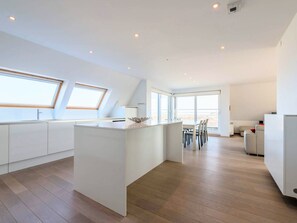 Leilighet | Eget kjøkken | Mikrobølgeovn, kaffetrakter/tekoker og vannkoker