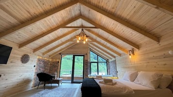 2 bedrooms, premium bedding, blackout curtains, soundproofing