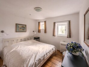 Apartment | 2 bedrooms, individually furnished