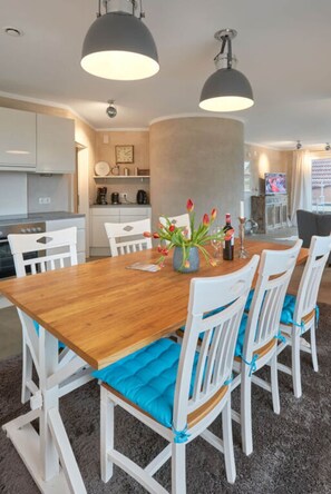 Apartment | Private kitchen | Oven, electric kettle, toaster - Villa Garden Cloud 7 (Wangerland)