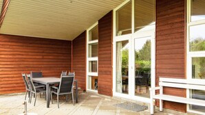 Dining - 6 Person Holiday Home in Tarm (Tarm)
