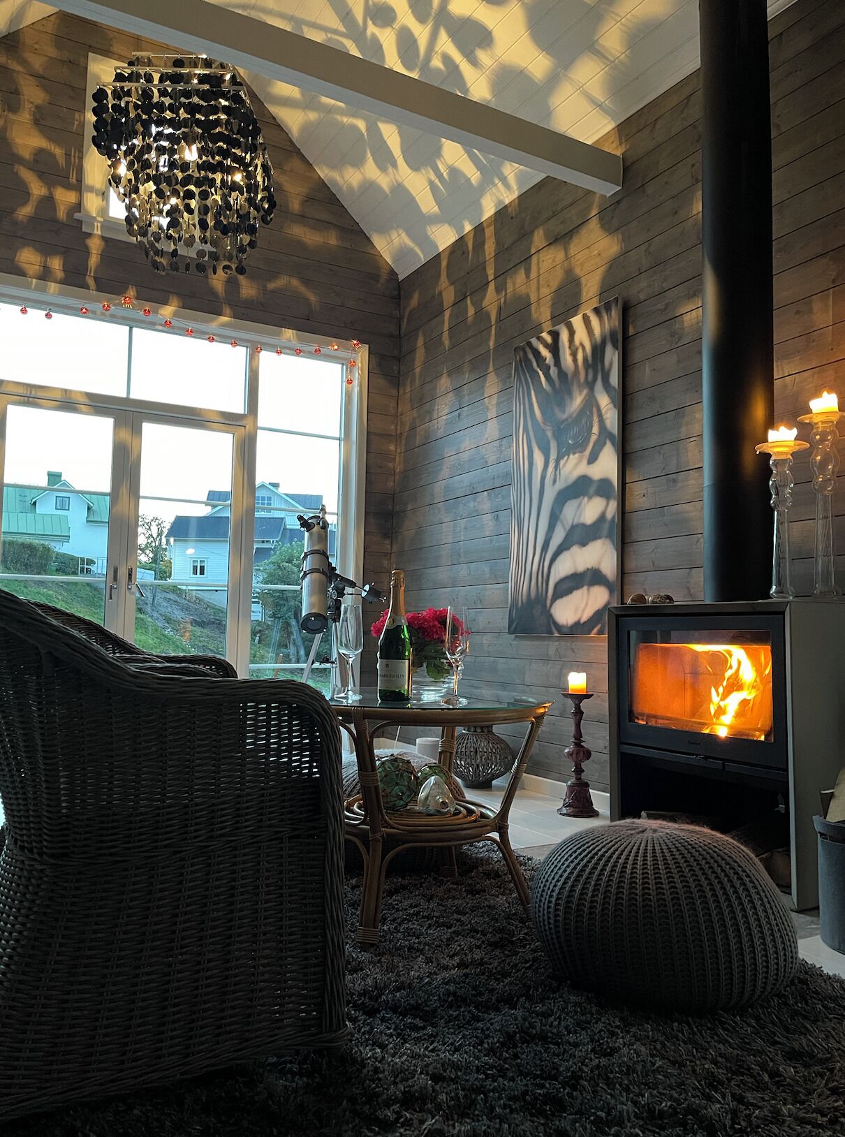 Deluxe Cabin, Canal View | 2 bedrooms, free WiFi, bed sheets